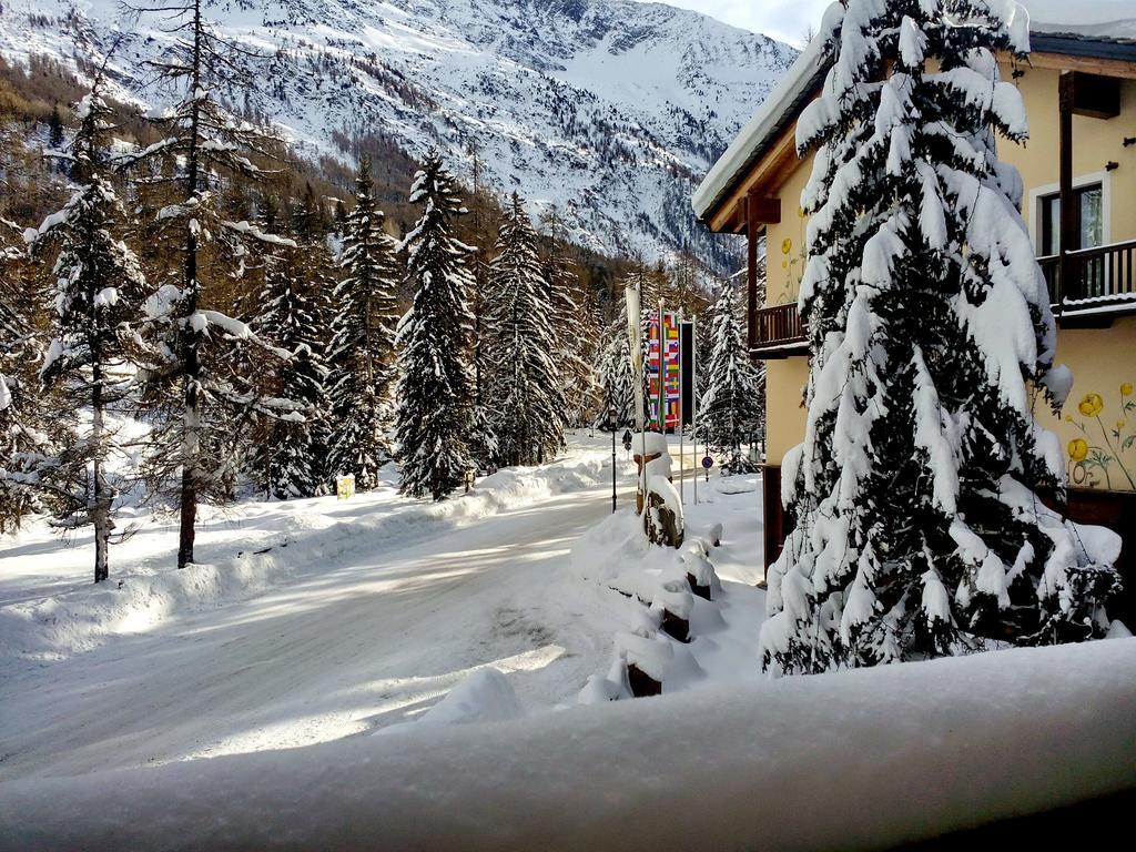 Hotel Boton D'Or & Wellness A La Thuile Exterior photo