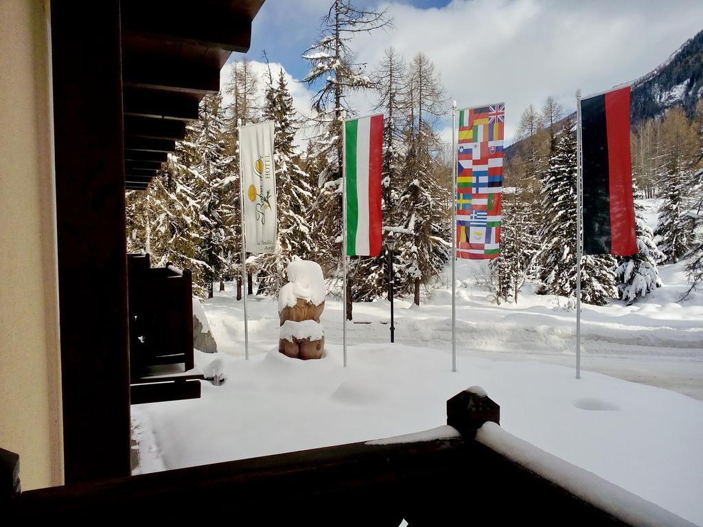 Hotel Boton D'Or & Wellness A La Thuile Exterior photo