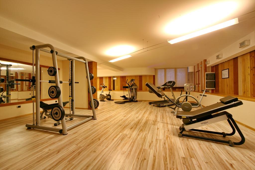 Hotel Boton D'Or & Wellness A La Thuile Exterior photo