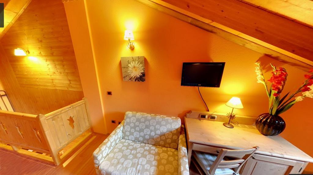 Hotel Boton D'Or & Wellness A La Thuile Exterior photo