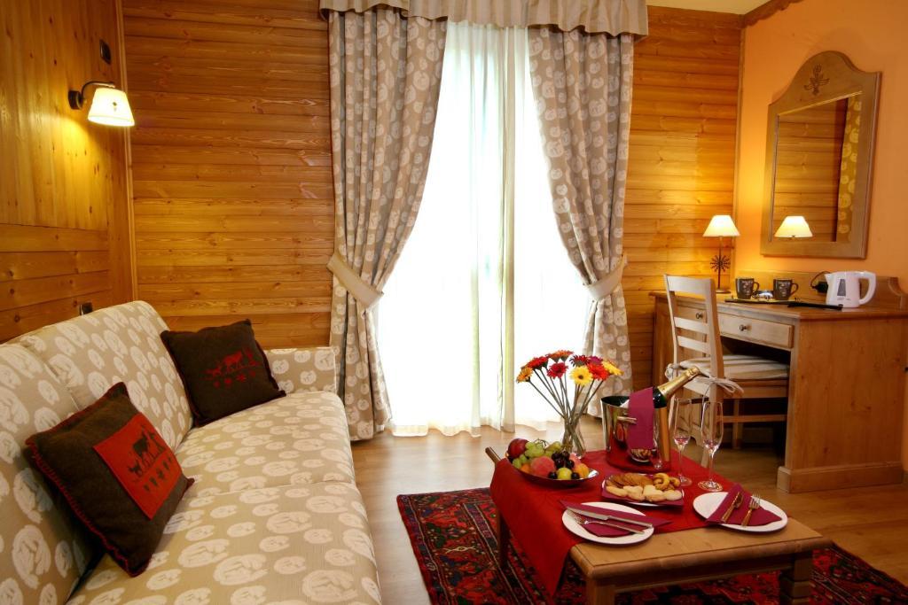 Hotel Boton D'Or & Wellness A La Thuile Exterior photo